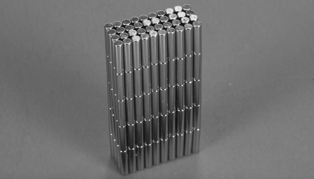 N52 Neodymium Cylinder Magnets - 1/4 X 3/8 Inch - Rare Earth - Pack Of 12